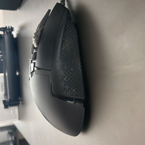 Logitech G502 Gaming Mouse - Picture 4 of 4